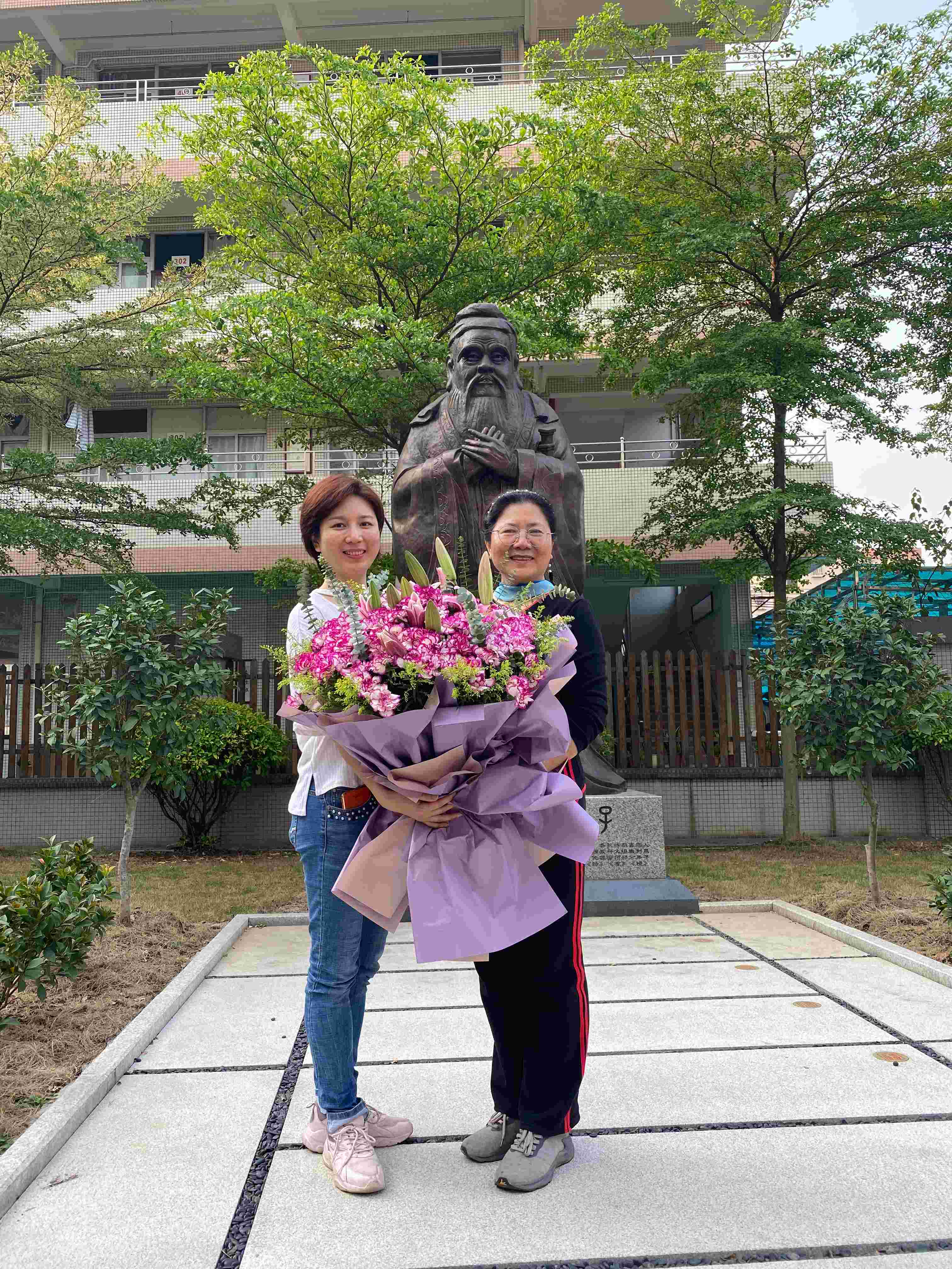 專業(yè)深圳物業(yè)客服服務(wù)禮儀培訓(xùn)服務(wù)案例|能運(yùn)作到工作情境的課程